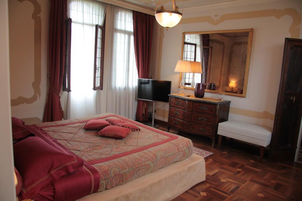 Domus Dotti V Guest House トレヴィーゾ 部屋 写真