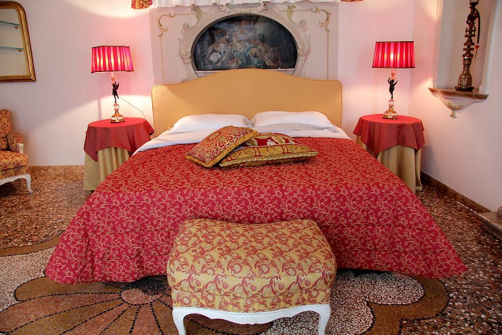 Domus Dotti V Guest House トレヴィーゾ 部屋 写真