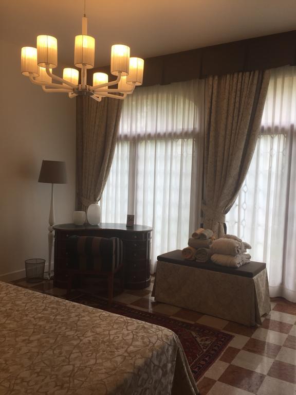 Domus Dotti V Guest House トレヴィーゾ エクステリア 写真